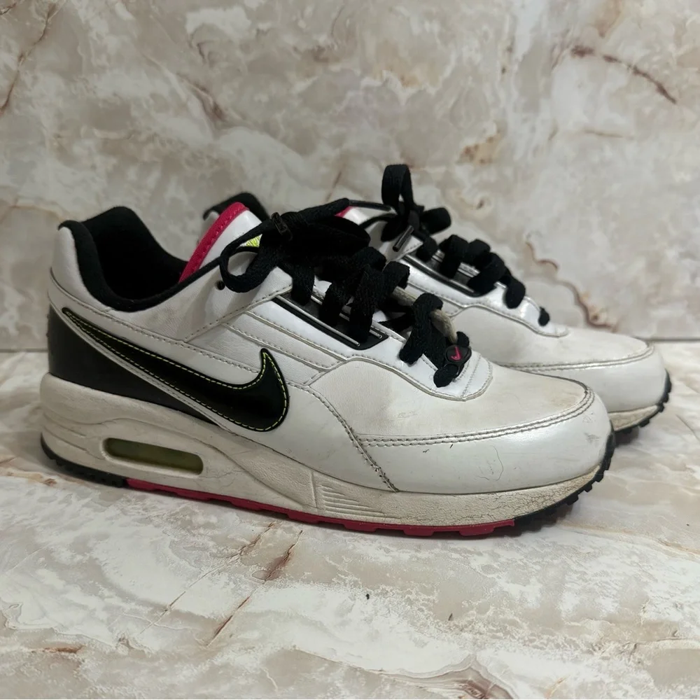 Kids‎ Nike Air Max Tennis Shoes size 4Y